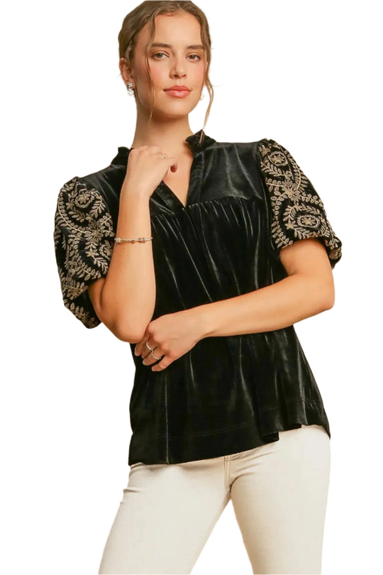 Bluse med broderte ermer i fløyel for kvinner 0