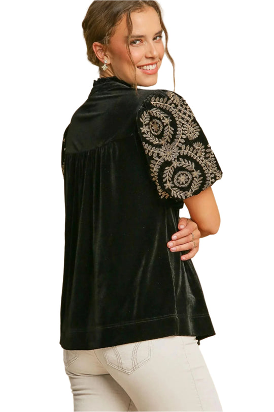 Bluse med broderte ermer i fløyel for kvinner 2