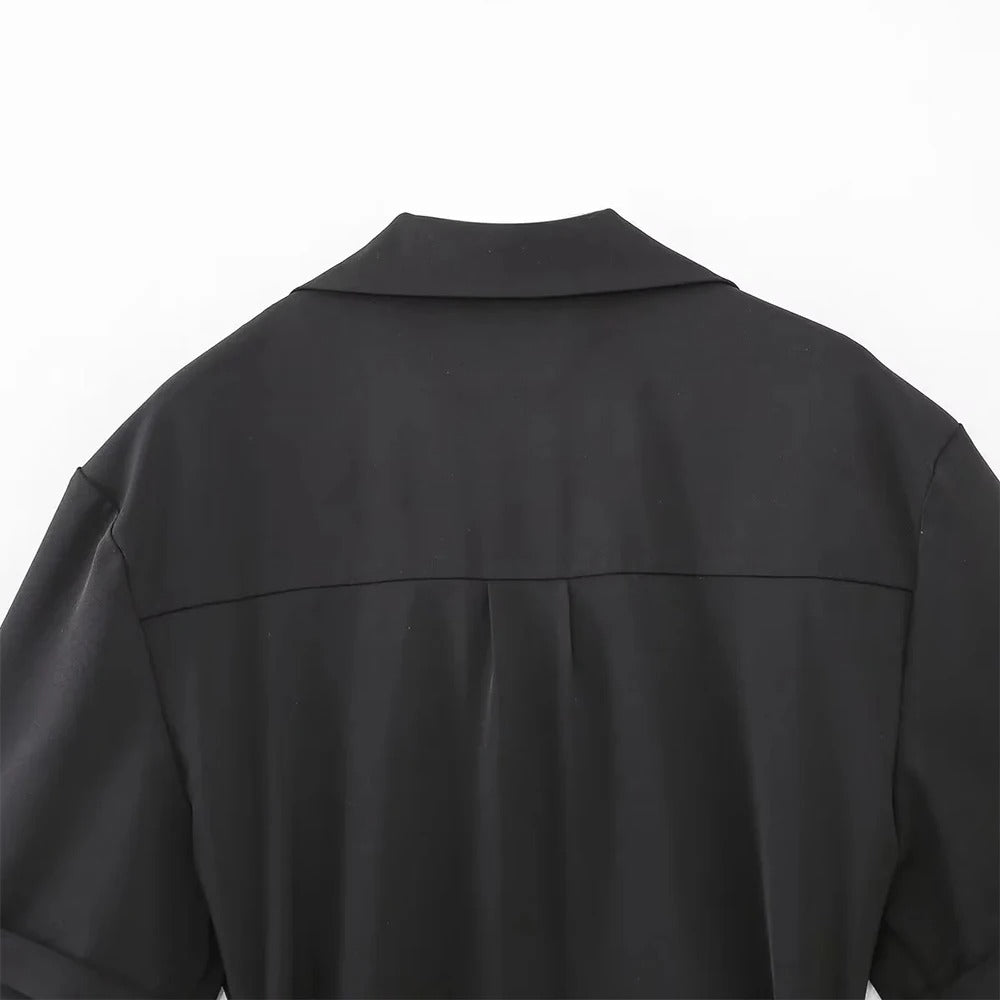 Kortermet jumpsuit for kvinner