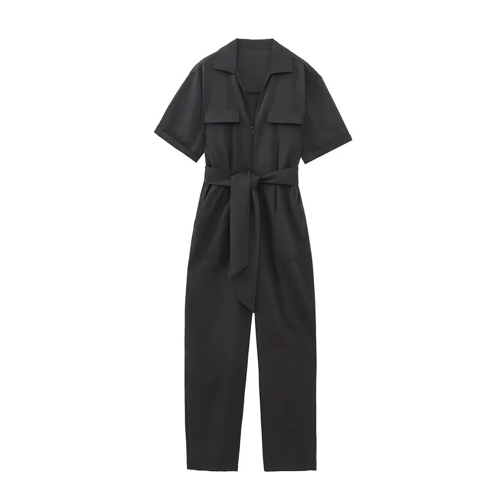 Kortermet jumpsuit for kvinner