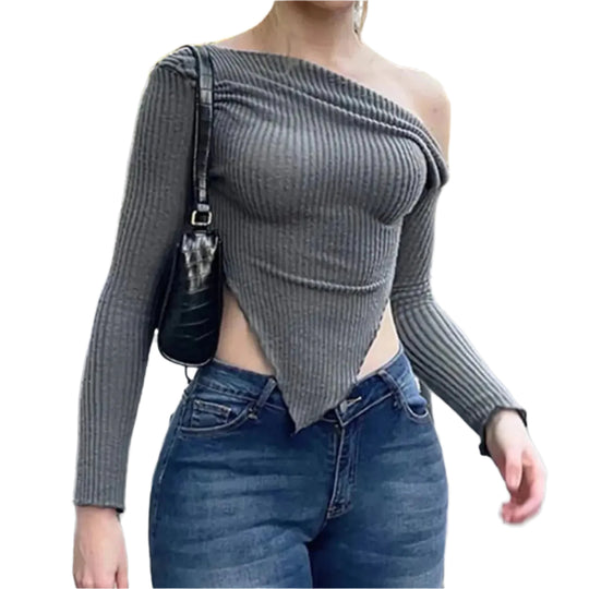 Asymmetrisk ribbete genser i halsen