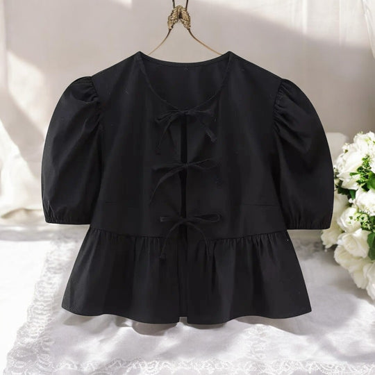 Blouse med snøring for kvinner med puffermer