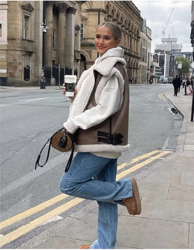 Ermeløs fleece-topp for kvinner