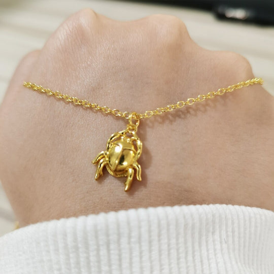Beetle Amulet Halskjede
