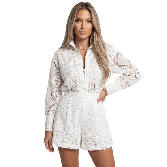 Dame Todelt Sett Sommerlig Stil med Lekne Blondedetaljer