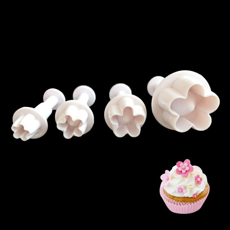 4-delt Fondant Cutter Sett med Plommetreblomst Design 3