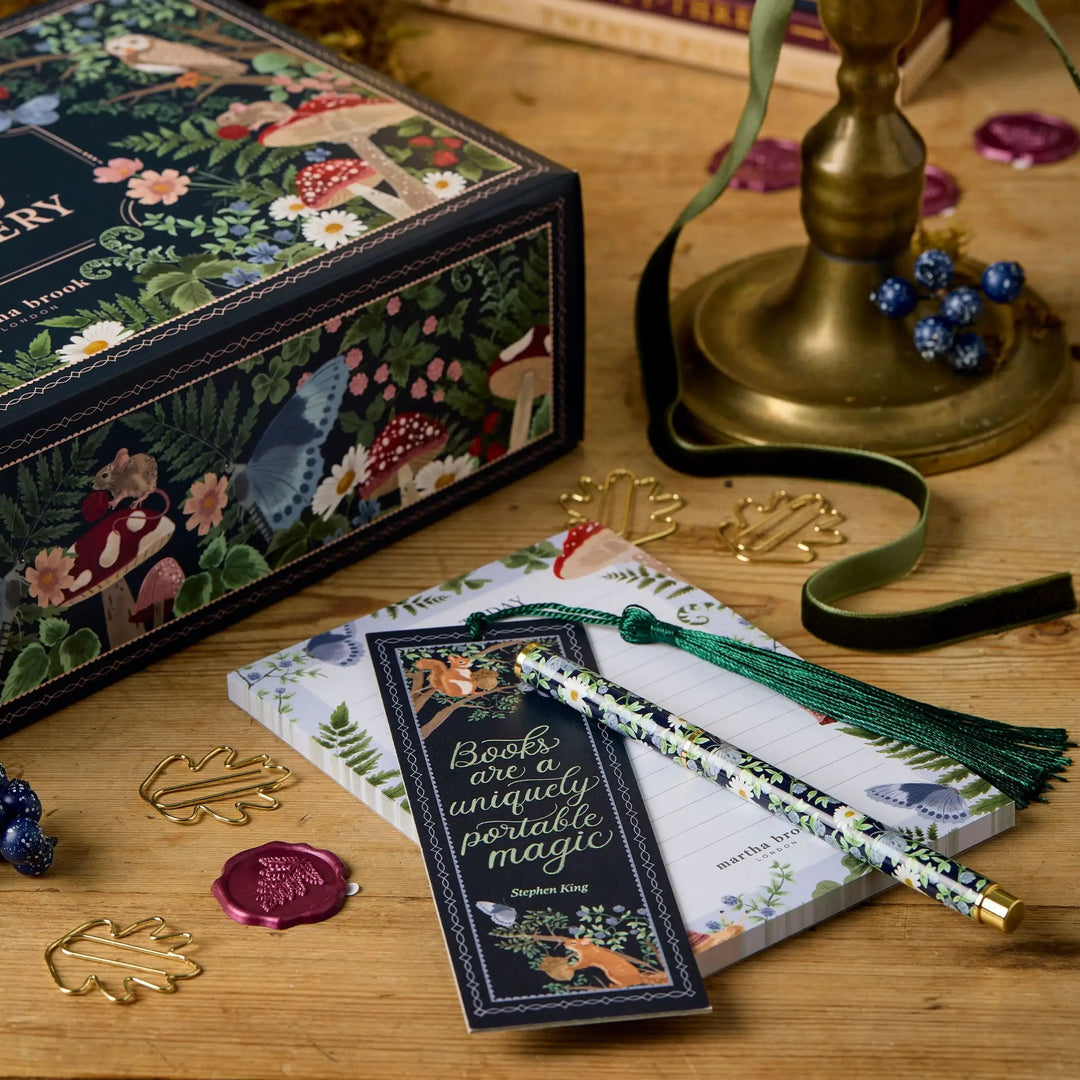 Adventskalender for Kreative – 24 Unike Skrivesaker 1