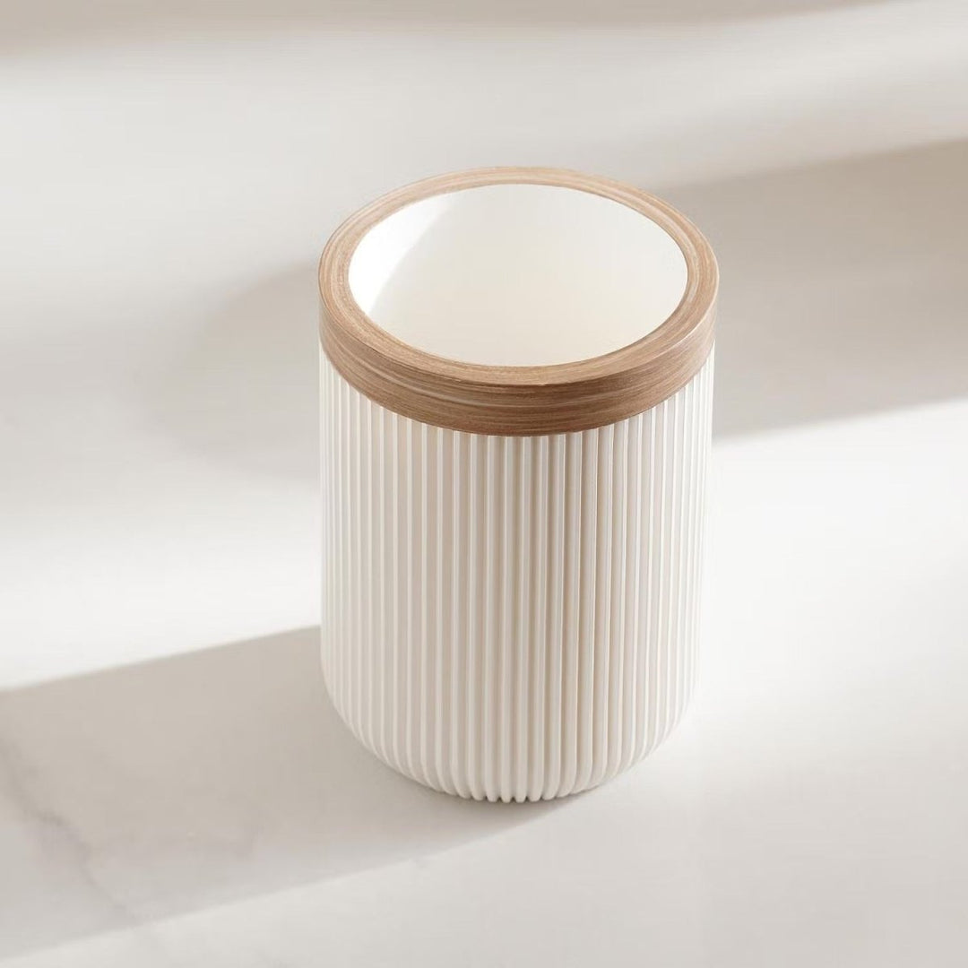 Baderomssett med Såpeskål, Dispenser og Kopp 5