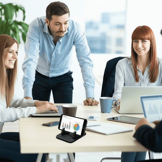 Biltelefonholder med Sklisikker Design 6