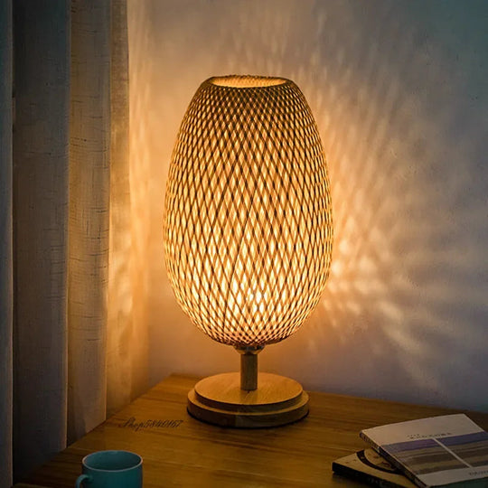 Bordlampe i Bambus med Vintage Stil 5