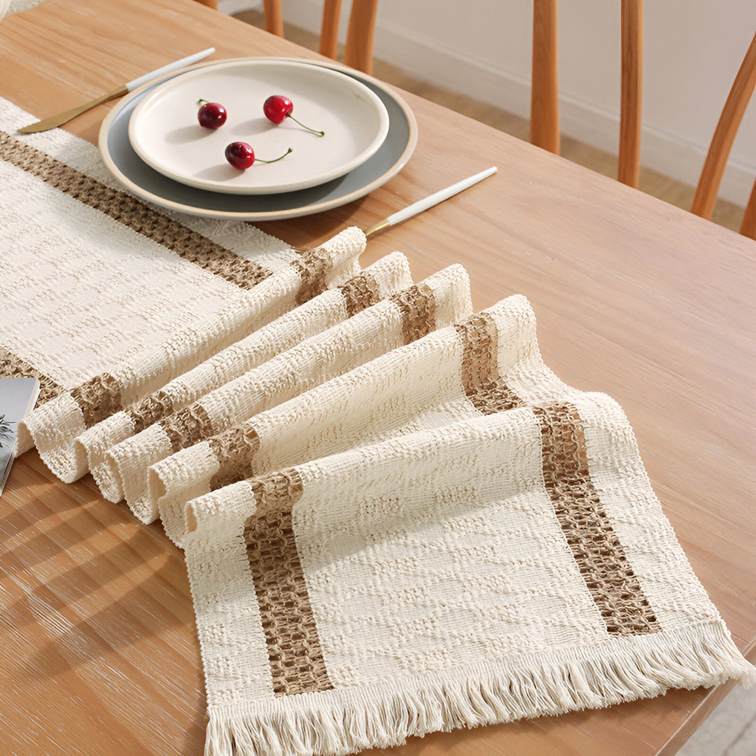 Bordløper Boho Stil med Makrame Detaljer 1