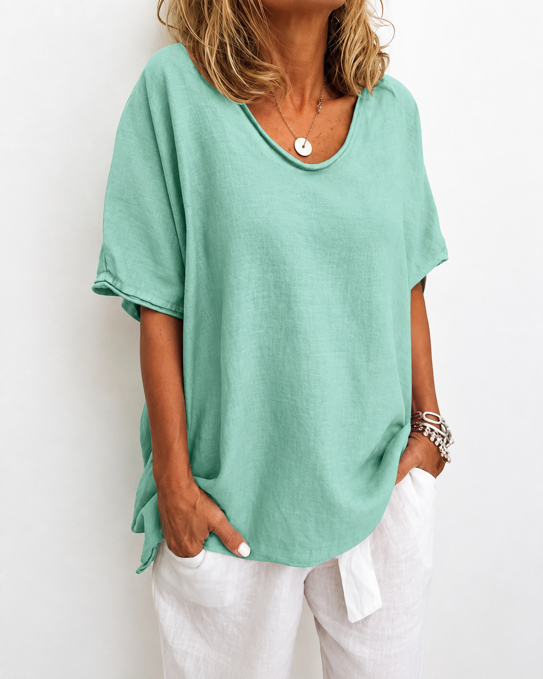 Dame Lett Bluse med V-hals og Korte Ermer