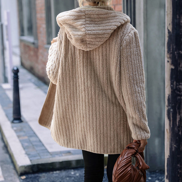 Dame Hettegenser Strikket Med Hetta og Lommer 4