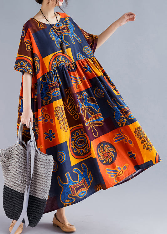 Dame Sommerkjole med Blomsterdesign - Flatterende Snitt og Allsidig Stil 1