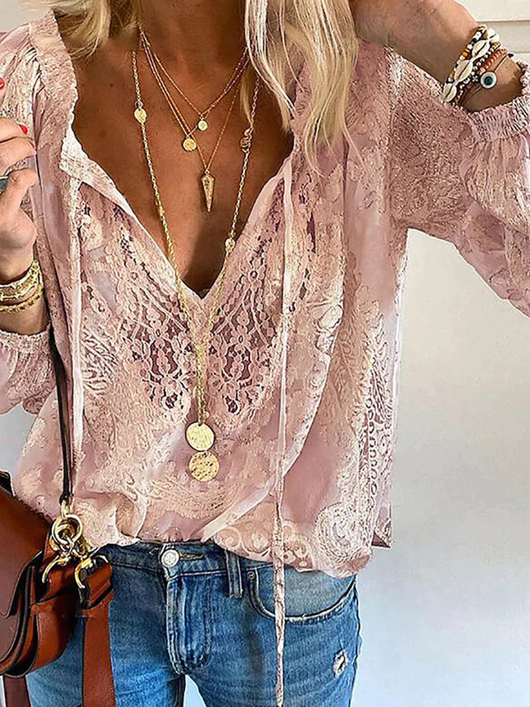 Damebluse med Blonde Detaljer 2