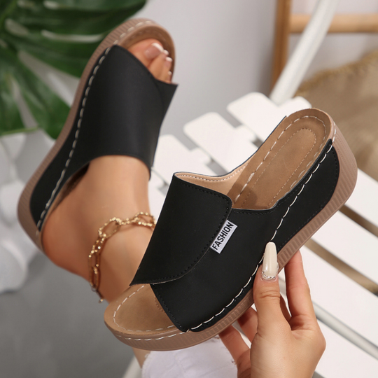Damesandaler med Praktisk Slip-On Design 5