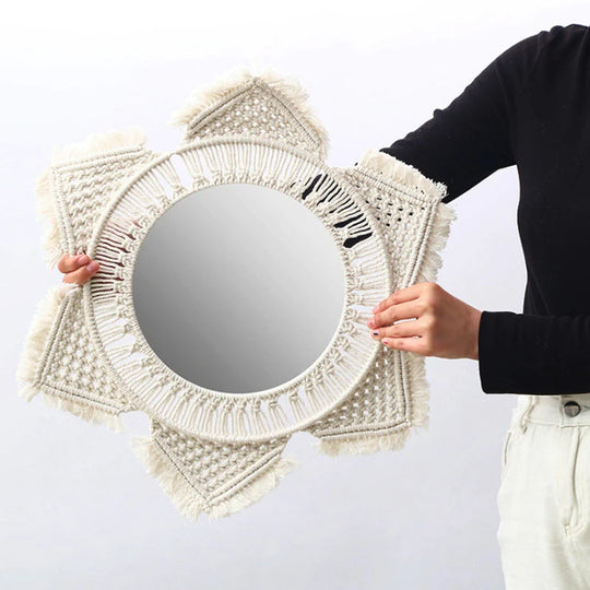 Dekorativt makramé-veggspeil med kunstnerisk design 0