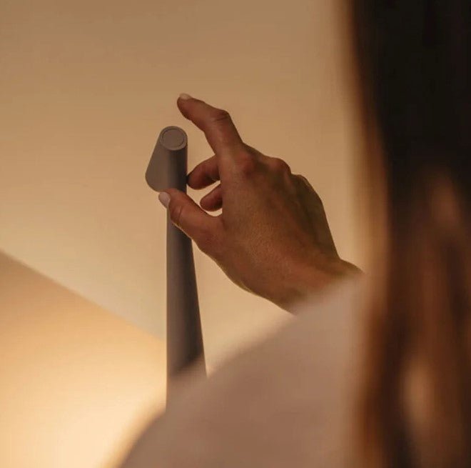 Dimbare LED Bordlampe Draadloos Minimalistisk Design 2