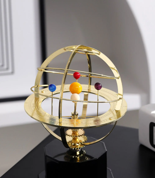 Grand Orrery-modell med Bevegelige Planeter og Detaljert Design 1