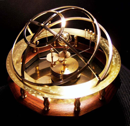 Grand Orrery-modell med Bevegelige Planeter og Detaljert Design 3