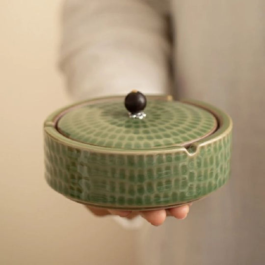 Håndlaget Retro Askebeger med Lokk 3