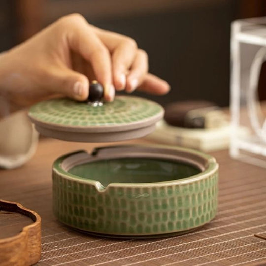 Håndlaget Retro Askebeger med Lokk 4