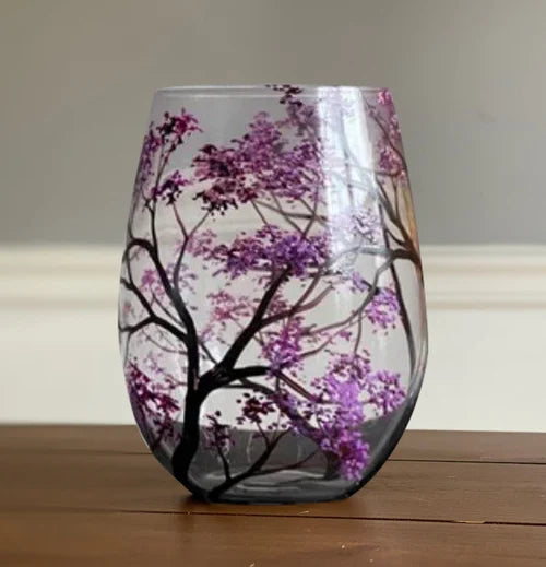 Håndmalte Vinglass med Årstidstema Unike Design 4