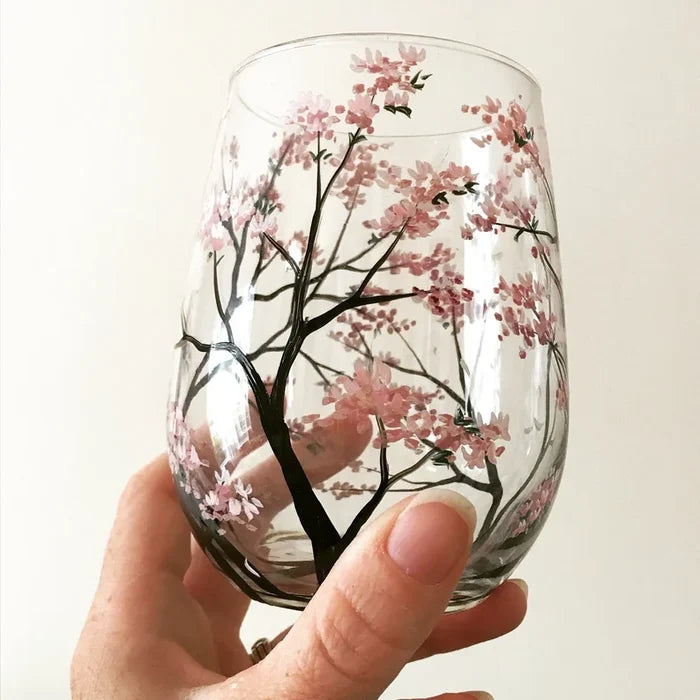 Håndmalte Vinglass med Årstidstema Unike Design 7