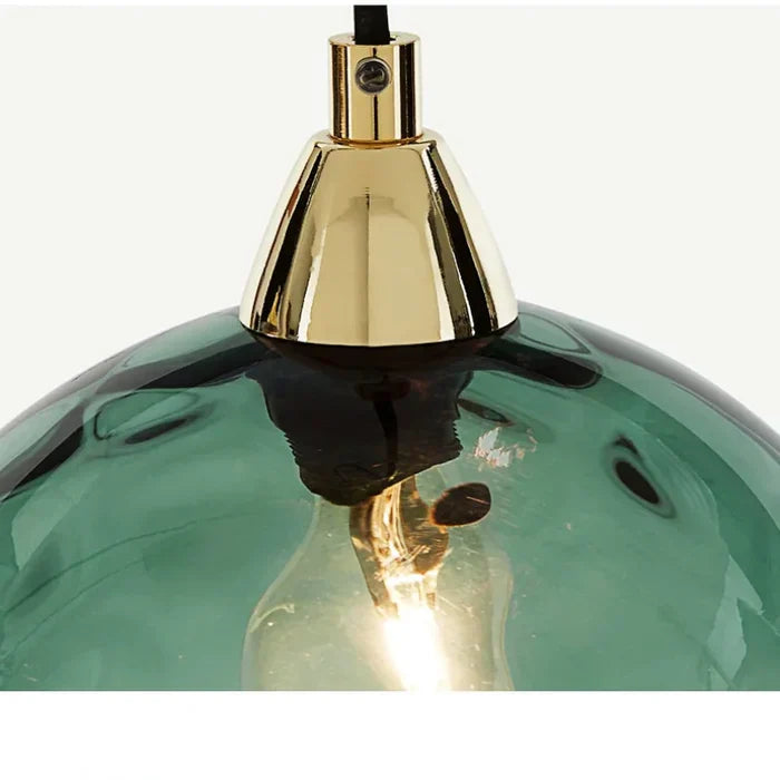 Hengelampe i glasskule med stilrent design 3