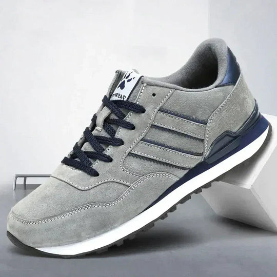 Herresneakers i Lær med Klassisk Design 6