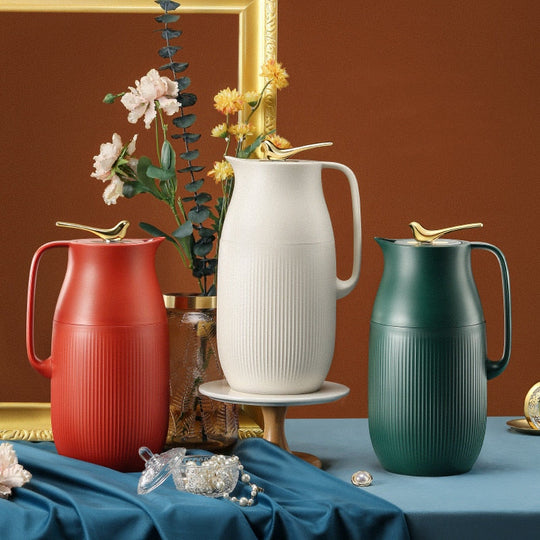 Isolert Termosflaske Minimalistisk Design 950 ml - Perfekt for Varme og Kalde Drikker 1