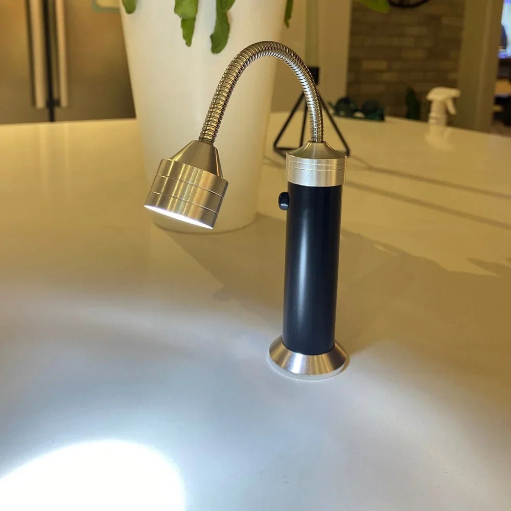 Kompakt Grilllys med Magnetisk Base 1