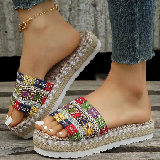 Kvinne Sandaler med Ergonomisk Design og Woven Detaljer 3