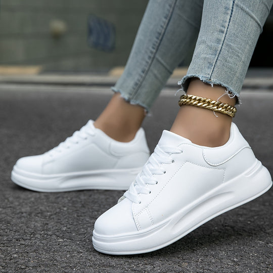 Kvinne Sneakers i Hvit Lær – Minimalistisk Design 2