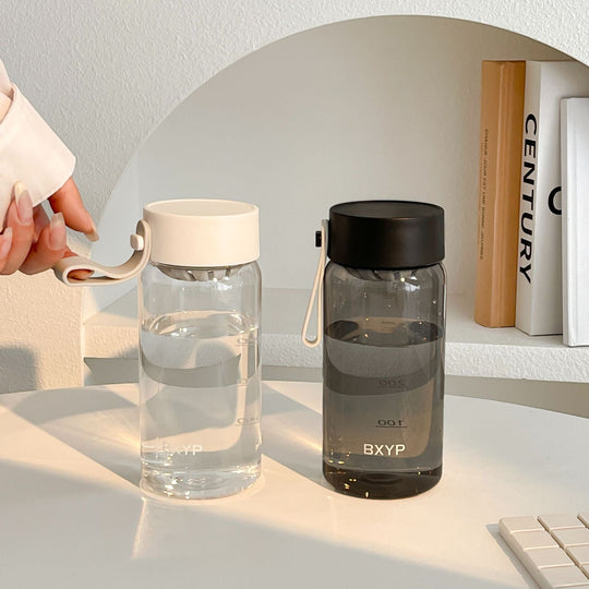 Kvinnelig Drikkeflaske med Smart Lokk 550 ml - Moderne Design og Praktisk Bruk 2