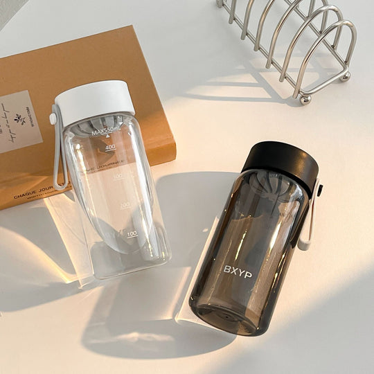 Kvinnelig Drikkeflaske med Smart Lokk 550 ml - Moderne Design og Praktisk Bruk 6