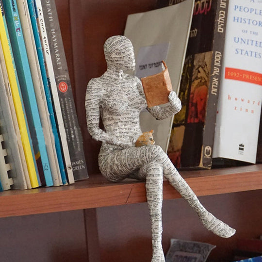 Kvinnelig Statue Ornament Lesende Figur Kunstnerisk Dekorasjon 1
