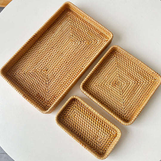 Kvinners Serveringsfat i Firkantet Design 1