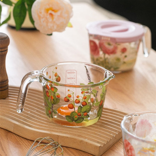 Målebeger med Lokk i Retro Blomstermønster 1