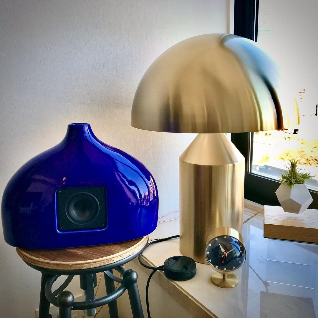 Minimalistisk Bordlampe med Geometrisk Design for Moderne Interiør 12