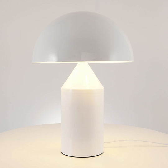 Minimalistisk Bordlampe med Geometrisk Design for Moderne Interiør 3