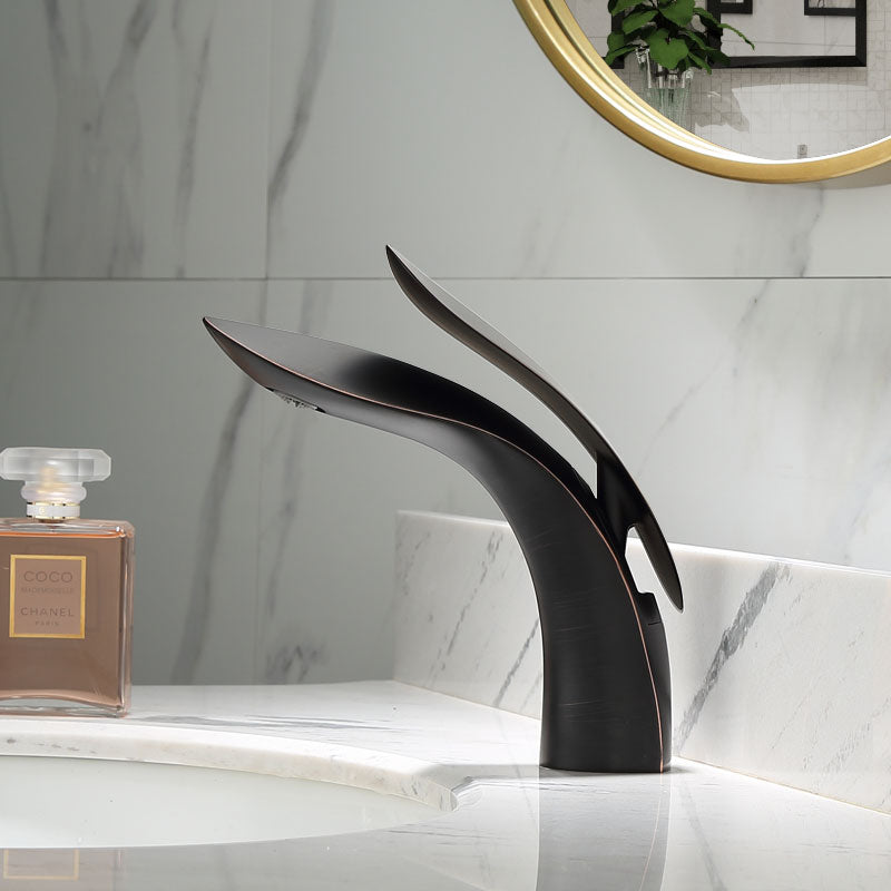Moderne Baderomskran med Stilrent Design 1