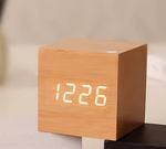 Moderne Digital Treklokke med Minimalistisk Design 5