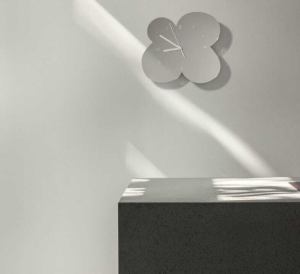 Moderne Veggklokke med Blomsterdesign 7