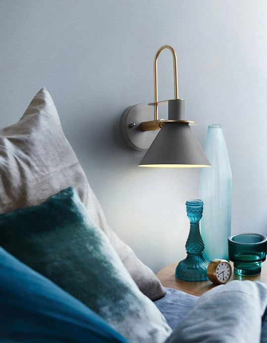 Moderne Vegglampe med Dristig Design 11