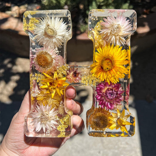 Nattlys med Tørkede Blomster i Alfabetdesign 7