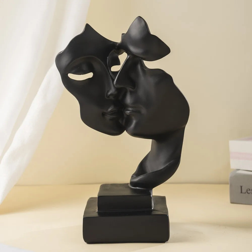 Nordic Mask Statue Abstrakt Design 1