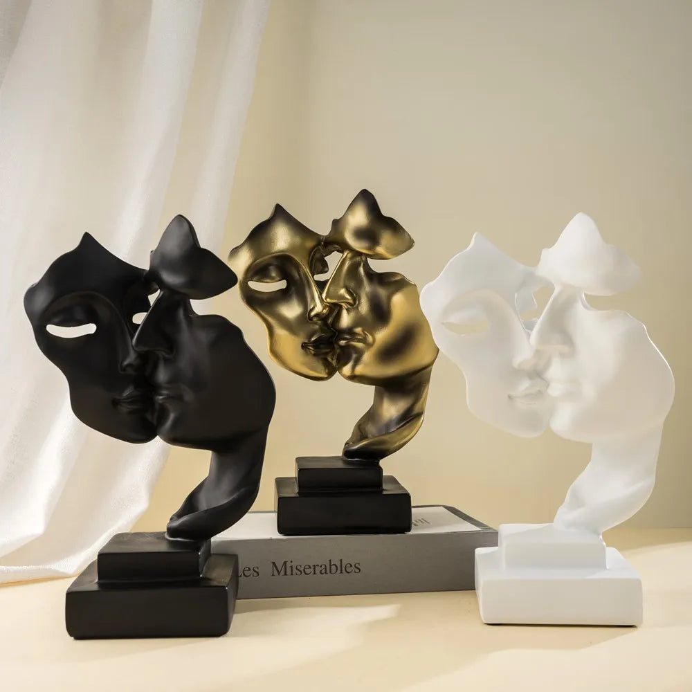 Nordic Mask Statue Abstrakt Design 2