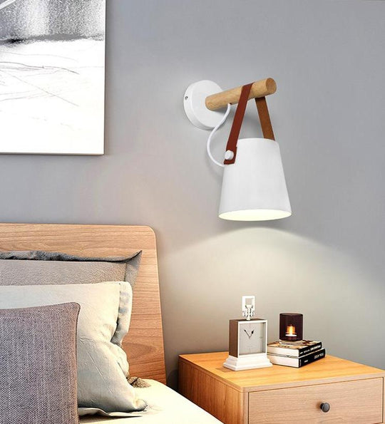 Nordic Vegglampe i Tre 7