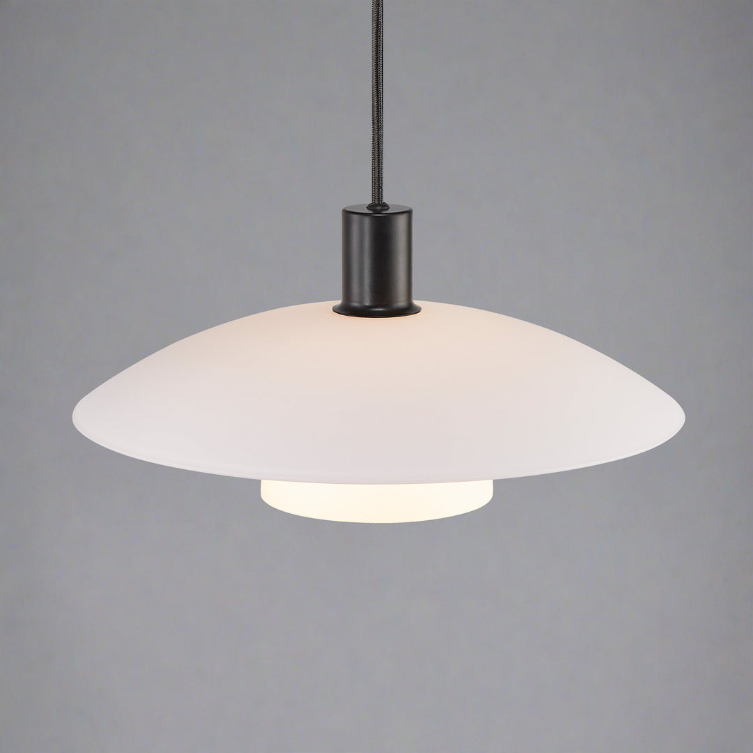 Pendellampe i klassisk skandinavisk design 4